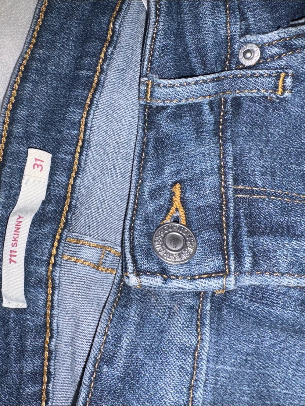 Levi's 711 Skinny Jeans - Dark Blue Denim with Gold Stitching